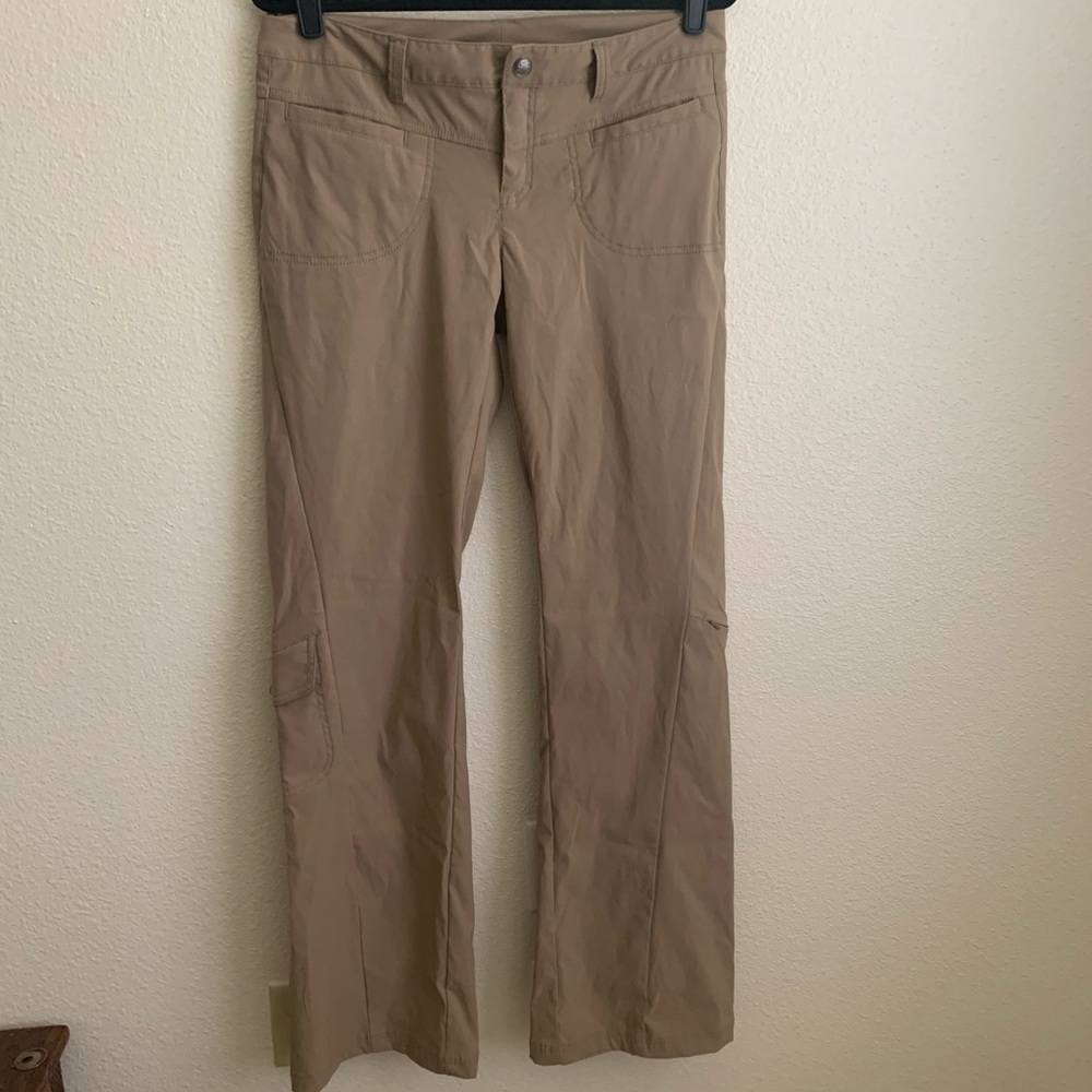 Athleta Dipper Khaki Hiking Pants 10T